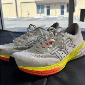 TYR Running Shoes